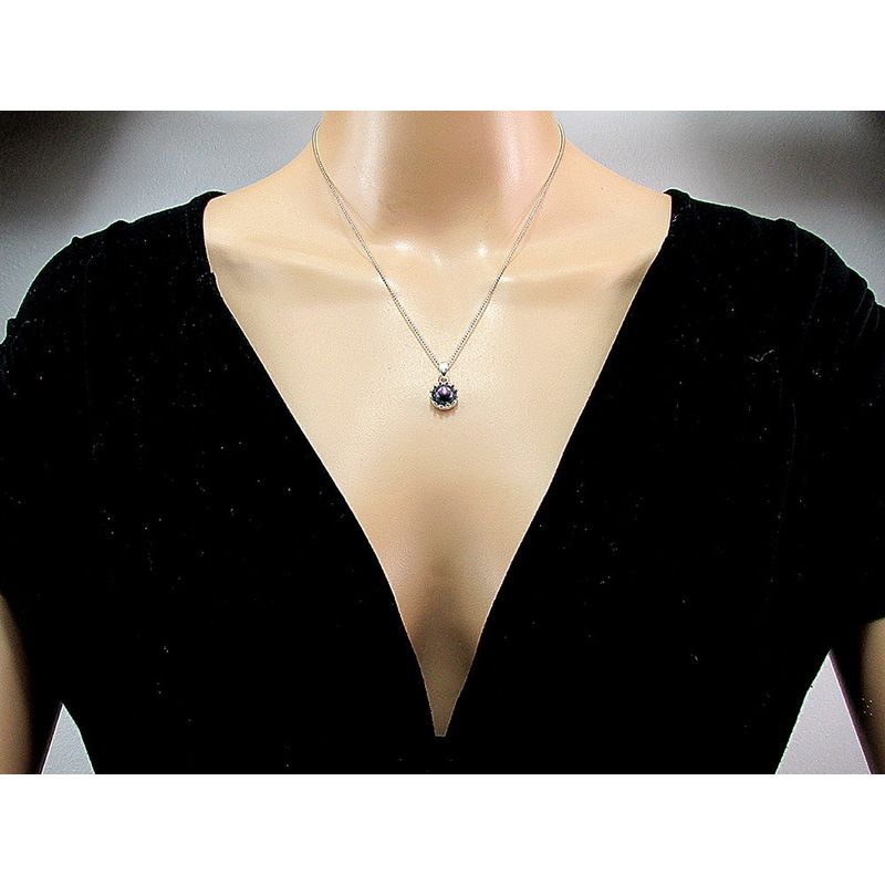 Fashion, accesorii si bijuterii - Femei - Bijuterii femei - Coliere femei - Lantisor argint cu pandantiv coroana perla de cultura neagra 8 MM - Infinity.ro