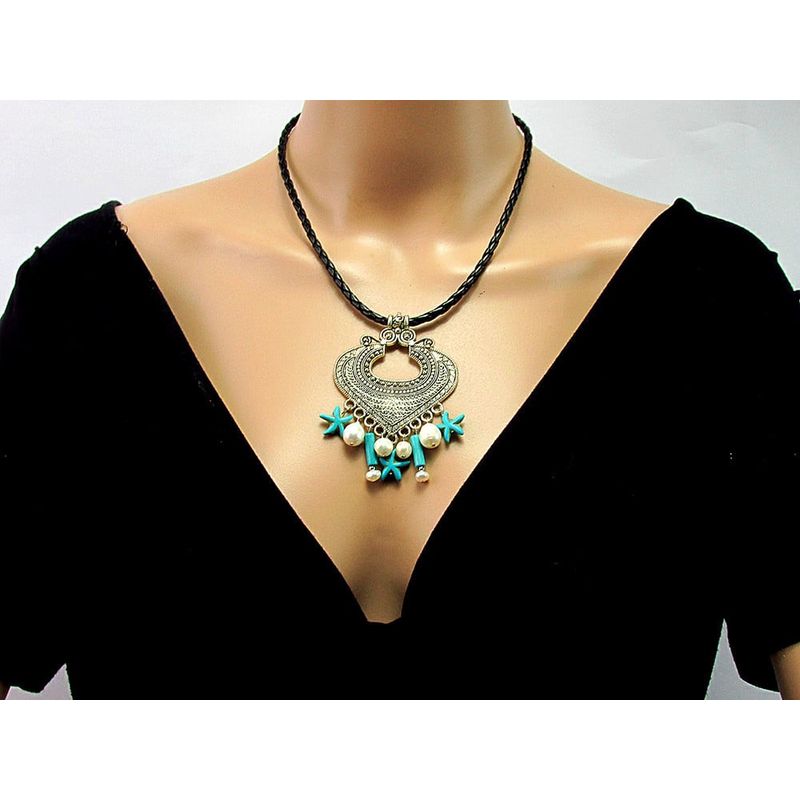 Fashion, accesorii si bijuterii - Femei - Bijuterii femei - Pandantive femei - Pandantiv retro Heart cu perle de cultura si turcoaze - Infinity.ro