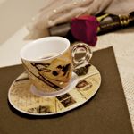 Casa si Gradina - Bucatarie si vesela - Cani si pahare - Cani si cesti - Set 2 cesti cu 2 farfurioare asortate PlexArt 9x6x8 cm - Old Memos - Infinity.ro