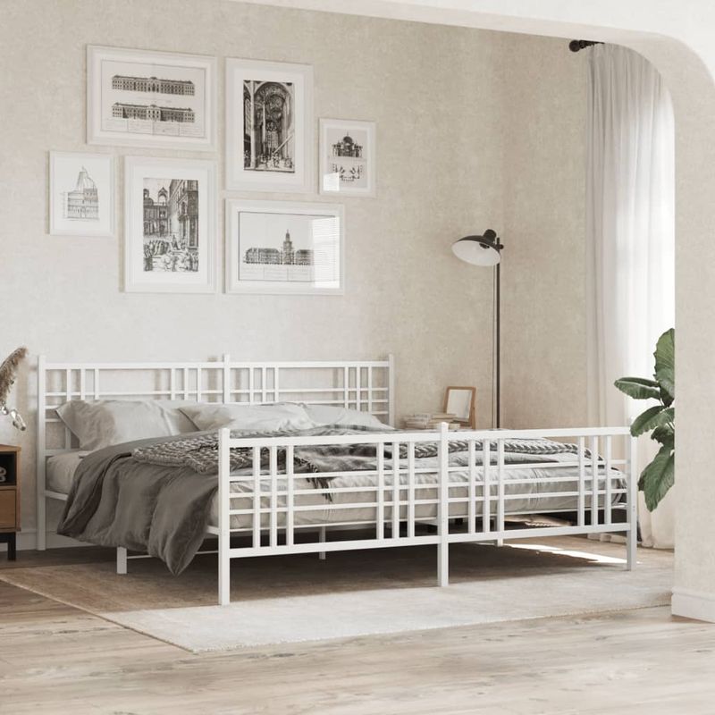 Casa si Gradina - Mobilier - Paturi si accesorii - Paturi - Cadru de pat metalic cu tablie, alb, 200x200 cm - Infinity.ro