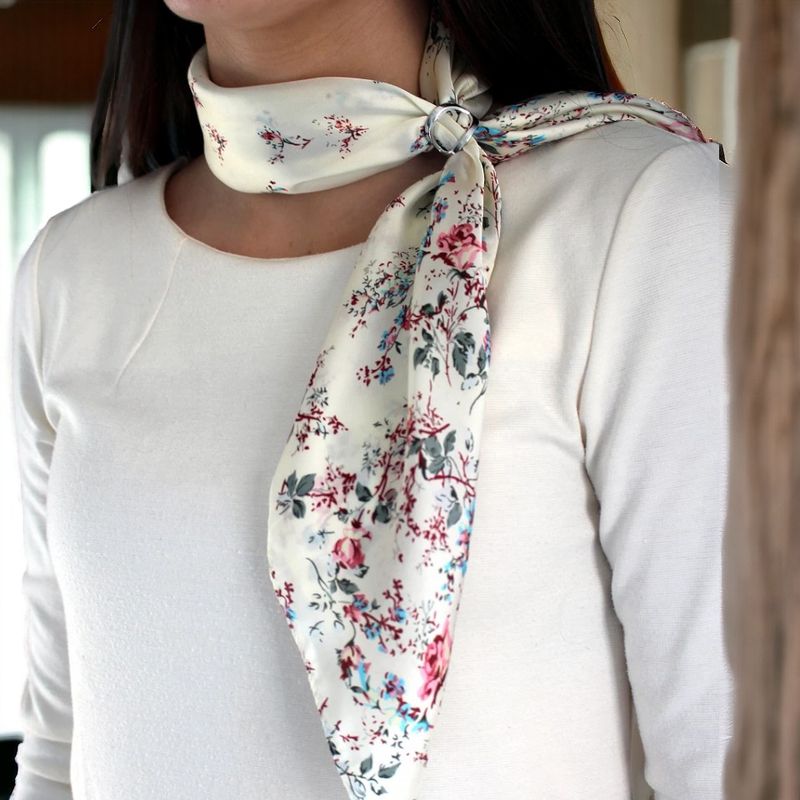 Fashion, accesorii si bijuterii - Femei - Accesorii femei - Alte accesorii femei - Inel decorativ pentru esarfa Crisalida, 1.8 cm, Gold - Infinity.ro