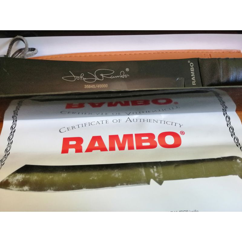 Casa si Gradina - Bucatarie si vesela - Vesela si tacamuri - Cutite si seturi de cutite - Set Cutit si Maceta Rambo IV, IdeallStore®, Otel inoxidabil, Teaca inclusa - Infinity.ro