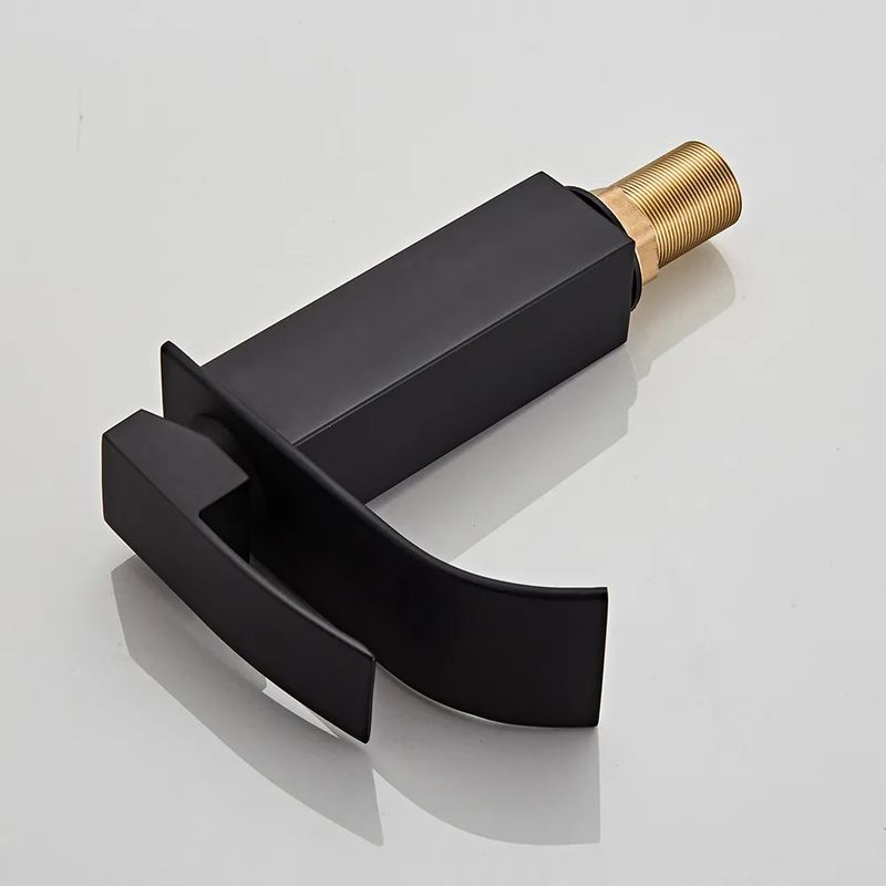 Casa si Gradina - Sanitare - Lavoar baie si accesorii - Baterii sanitare - Baterie sanitara MaGeCa® pentru lavoar, Tip cascada, Otel inoxidabil, Monocomanda, Racorduri incluse, 18 cm inaltime - Infinity.ro