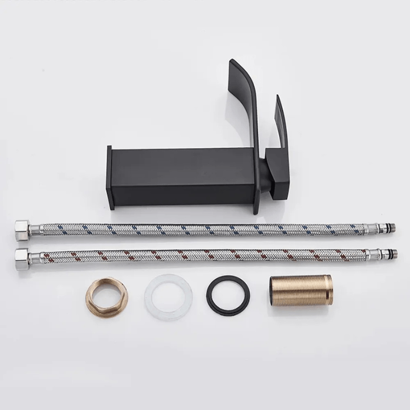 Casa si Gradina - Sanitare - Lavoar baie si accesorii - Baterii sanitare - Baterie sanitara MaGeCa® pentru lavoar, Tip cascada, Otel inoxidabil, Monocomanda, Racorduri incluse, 18 cm inaltime - Infinity.ro