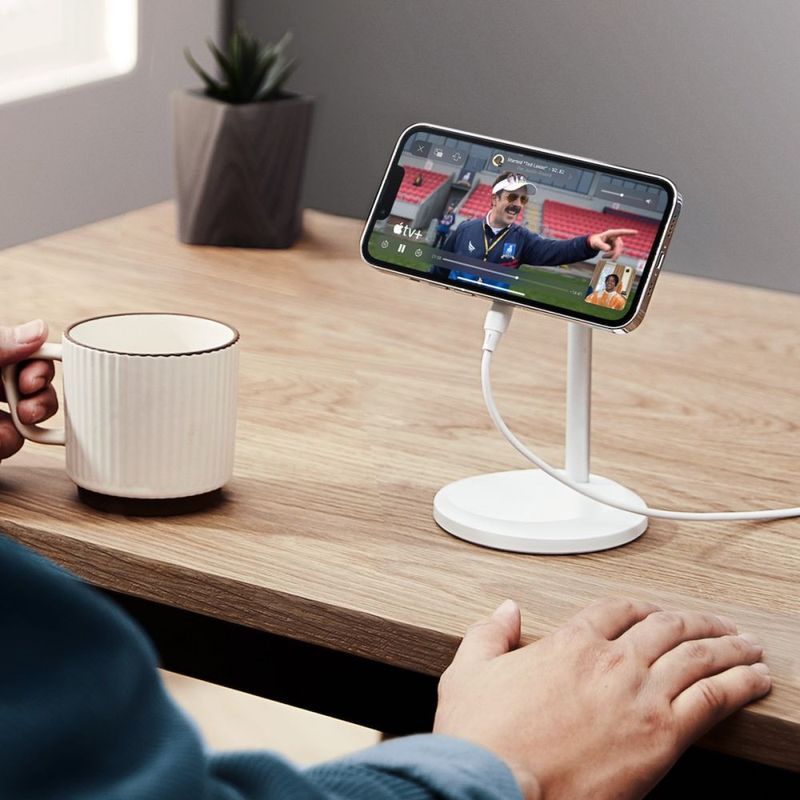 Laptop, Telefoane si Tablete - Telefoane mobile si accesorii - Accesorii Telefoane - Incarcatoare telefoane - Incarcator Wireless ESR Halolock Shift Magnetic MagSafe Alb - Infinity.ro