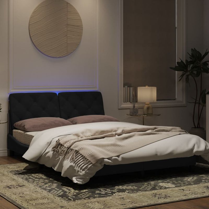 Casa si Gradina - Mobilier - Paturi si accesorii - Paturi - Cadru de pat cu lumini LED, negru, 140x200 cm, catifea - Infinity.ro