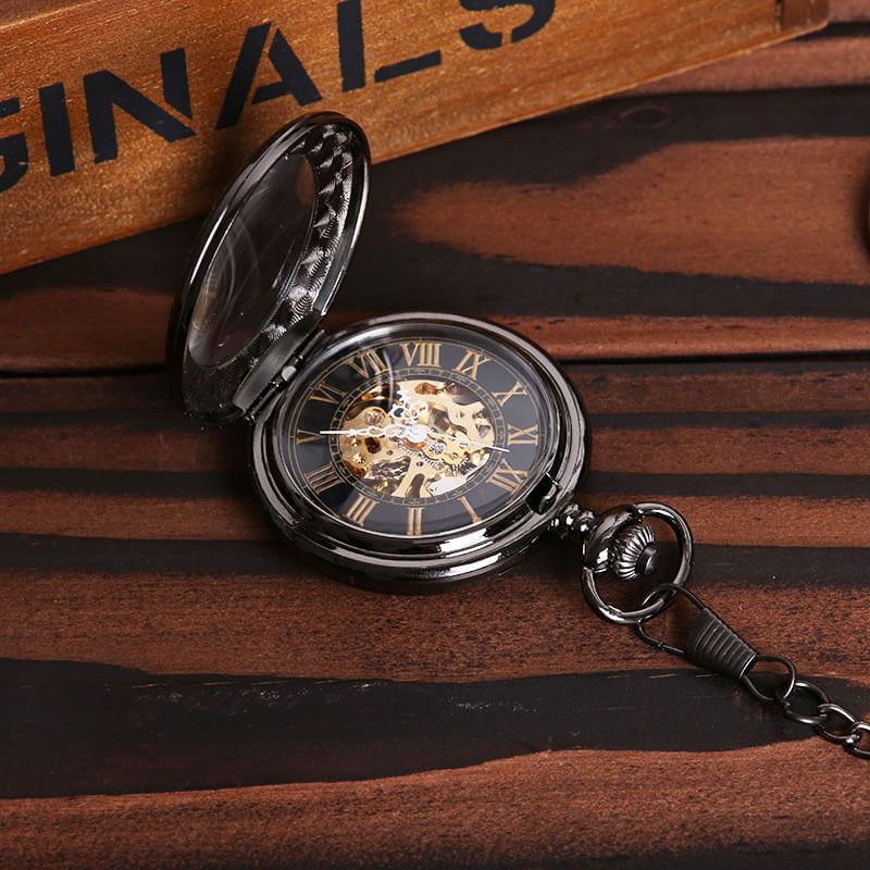 Fashion, accesorii si bijuterii - Barbati - Bijuterii barbati - Ceasuri barbati - Ceas de buzunar MBrands, negru cu auriu, skeleton, Mecanic, cu lant , stil Vintage , cutie - Infinity.ro
