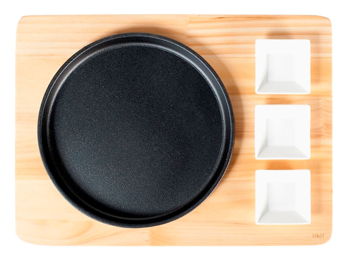 Set 5 piese servire, platou lemn cu placa fonta si boluri portelan