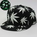 Sport si Outdoor - Echipament Sportiv - Accesorii echipament sportiv - Sepci si bentite sport - Sapca cozoroc drept MBrands, model fosforescent la intuneric - Wolf - Infinity.ro