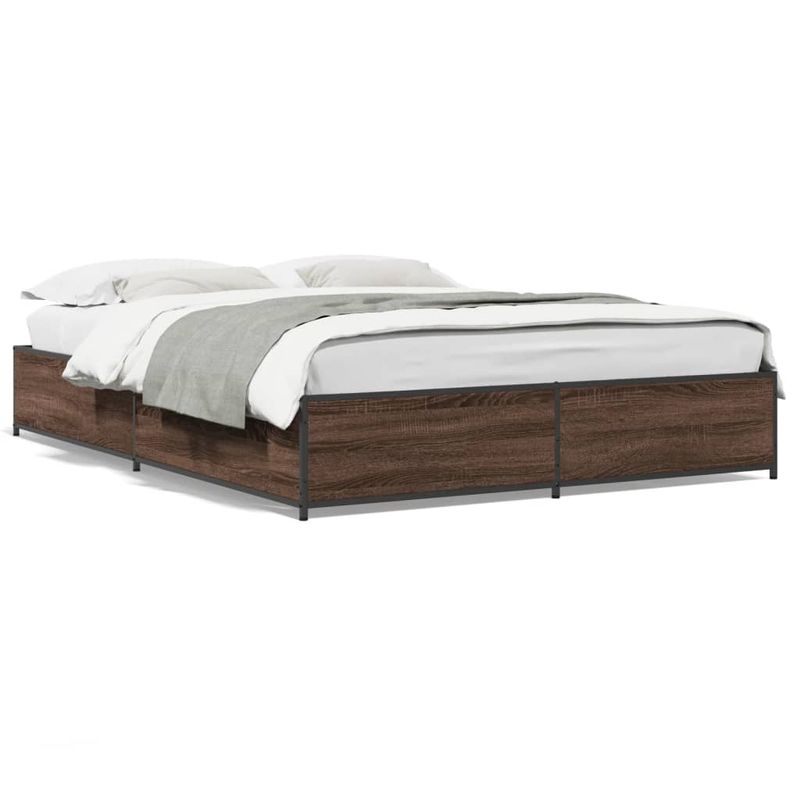 Casa si Gradina - Mobilier - Paturi si accesorii - Paturi - Cadru de pat, stejar maro, 140x200 cm, lemn prelucrat si metal - Infinity.ro