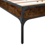 Casa si Gradina - Mobilier - Paturi si accesorii - Paturi - Cadru de pat, stejar fumuriu 200x200 cm lemn prelucrat si metal - Infinity.ro