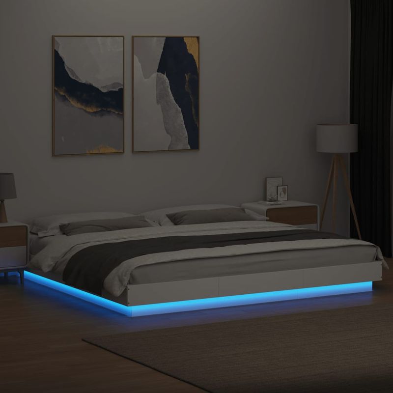 Casa si Gradina - Mobilier - Paturi si accesorii - Paturi - Cadru de pat cu lumini LED, alb, 200x200 cm, lemn prelucrat - Infinity.ro