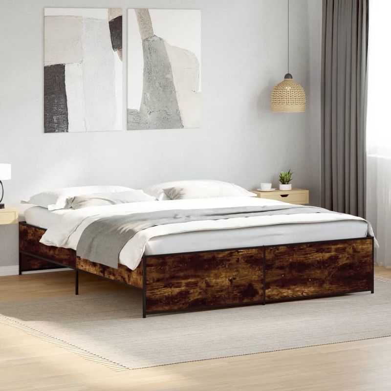 Casa si Gradina - Mobilier - Paturi si accesorii - Paturi - Cadru de pat, stejar fumuriu 200x200 cm lemn prelucrat si metal - Infinity.ro