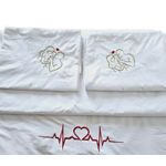 Casa si Gradina - Textile si covoare - Lenjerii de pat - Seturi de lenjerie - Lenjerie de pat brodata Family by Ariale, pentru 2 persoane, 4 piese, bumbac ranforce, 200 x220 cm, Alb - Infinity.ro