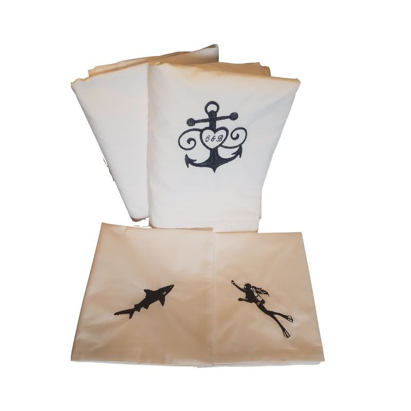 Casa si Gradina - Textile si covoare - Lenjerii de pat - Seturi de lenjerie - Lenjerie de pat brodata SEA by Ariale, pentru 2 persoane, 4 piese,  bumbac ranforce, 200 x220 cm - Infinity.ro