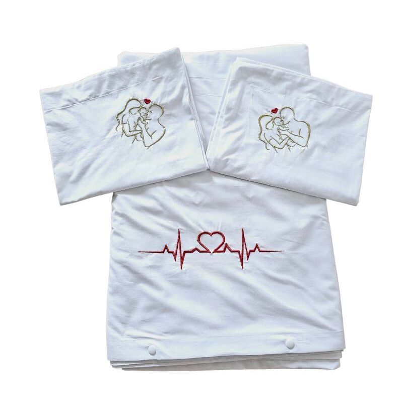 Casa si Gradina - Textile si covoare - Lenjerii de pat - Seturi de lenjerie - Lenjerie de pat brodata Family by Ariale, pentru 2 persoane, 4 piese, bumbac ranforce, 200 x220 cm, Alb - Infinity.ro