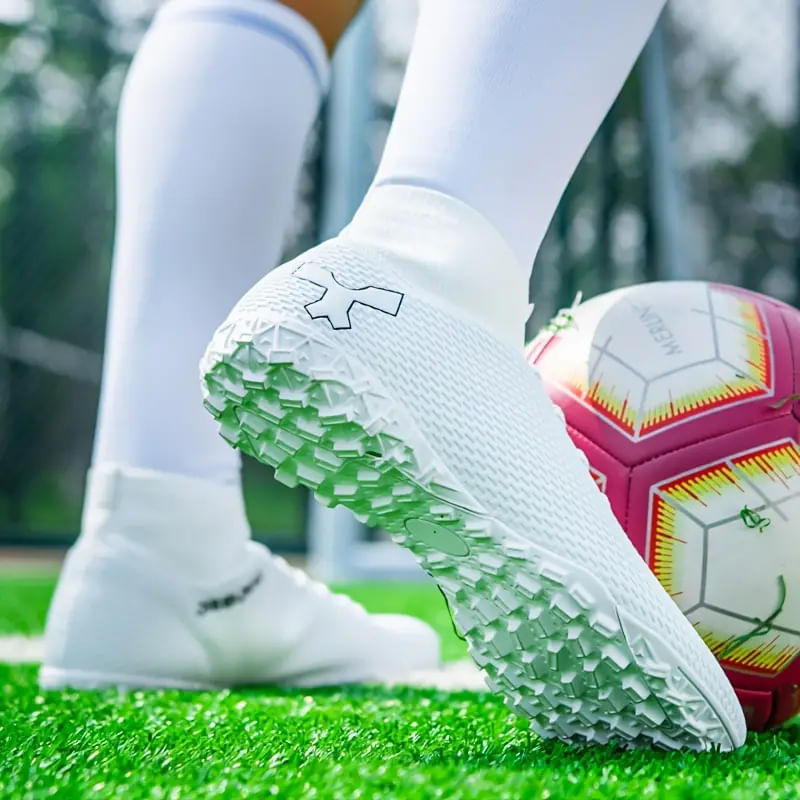 Sport si Outdoor - Echipament Sportiv - Incaltaminte sport - Pantofi sport - Ghete de fotbal MBrands cu glezniera 7.5 pentru teren sintetic culoare alb 38 - Infinity.ro