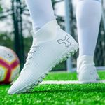 Sport si Outdoor - Echipament Sportiv - Incaltaminte sport - Pantofi sport - Ghete de fotbal MBrands cu glezniera 7.5 pentru teren sintetic culoare alb 38 - Infinity.ro