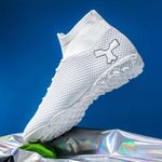 Sport si Outdoor - Echipament Sportiv - Incaltaminte sport - Pantofi sport - Ghete de fotbal MBrands cu glezniera 7.5 pentru teren sintetic culoare alb 38 - Infinity.ro