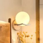 Casa si Gradina - Corpuri si surse de iluminat - Veioze si lampi - Veioze - Lampa dormitor  LuminiLux , Alb , 15x18 cm  , Fier +Sticla - Infinity.ro