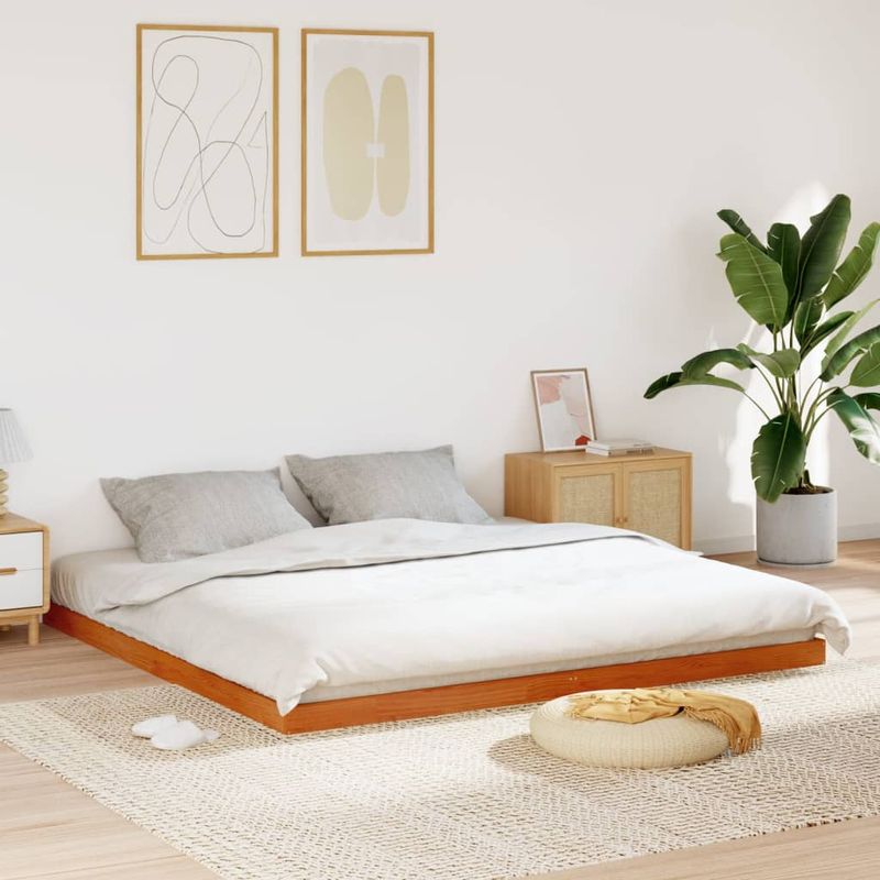 Casa si Gradina - Mobilier - Paturi si accesorii - Paturi - Cadru de pat, maro ceruit, 200x200 cm, lemn masiv de pin - Infinity.ro