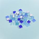 Jucarii, Copii si Bebe - Jucarii si jocuri - Jucarii & jocuri educative - Seturi de artizanat - Set 35 pietre decorative de mozaic din sticla Crisalida, 10 x 10 mm, Albastru - Infinity.ro