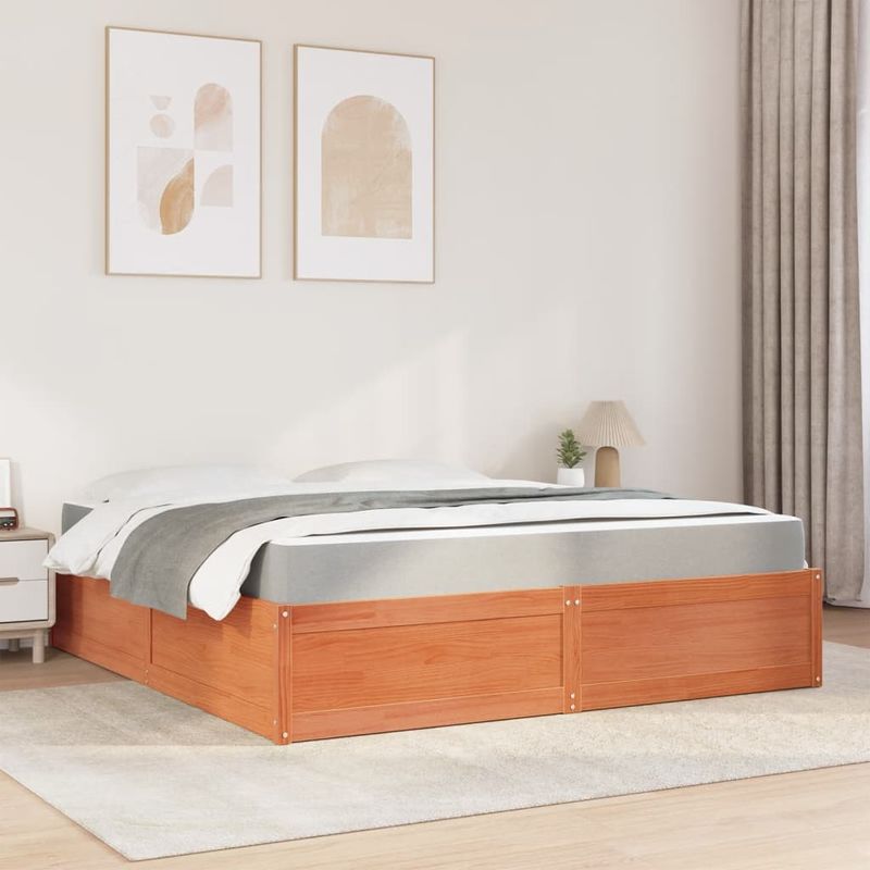 Casa si Gradina - Mobilier - Paturi si accesorii - Paturi - Pat cu saltea, maro ceruit, 180x200 cm, lemn masiv pin - Infinity.ro