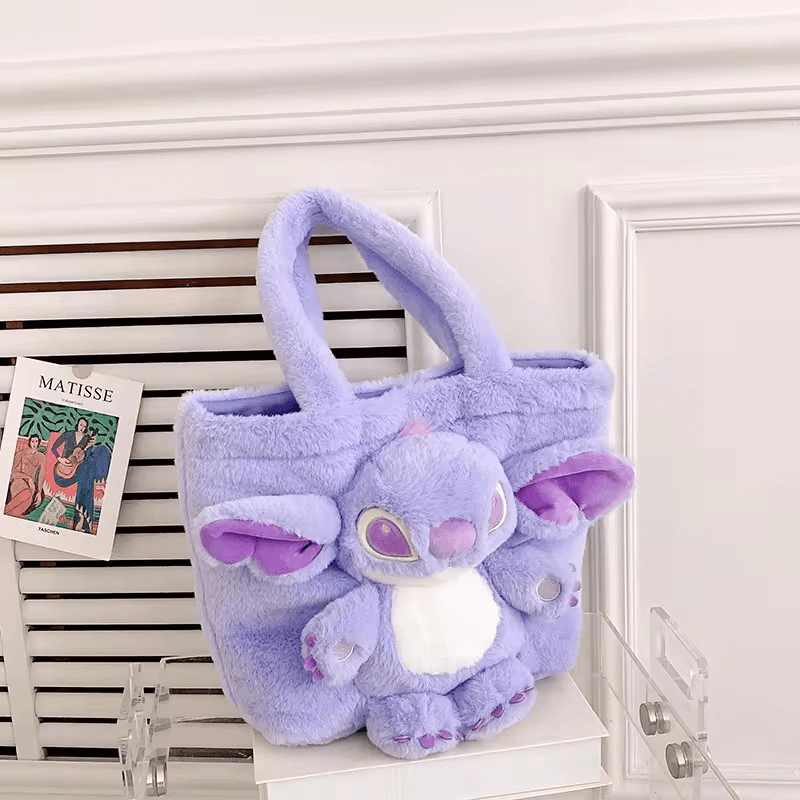 Fashion, accesorii si bijuterii - Copii - Accesorii copii - Genti si rucsacuri copii - Gentuta copii din Plus, Tip Stitch dimensiuni 35x27cm culoare Mov ABYZ™ - Infinity.ro