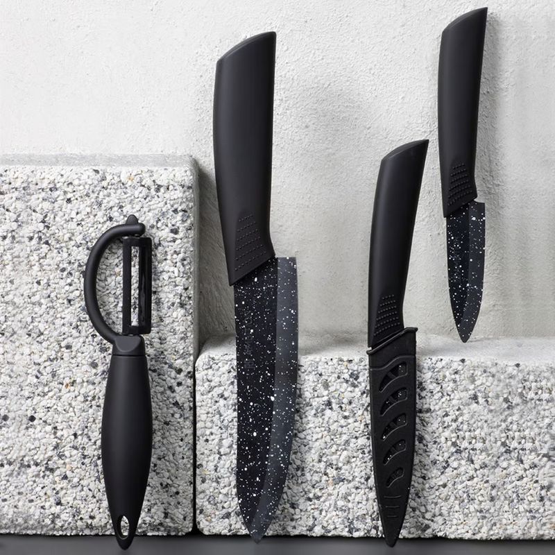 Casa si Gradina/Bucatarie si vesela/Vesela si tacamuri/Cutite si seturi de cutite - Cutit universal AMBITION Skiv, 12.5 cm, lama ceramica, negru - Infinity.ro