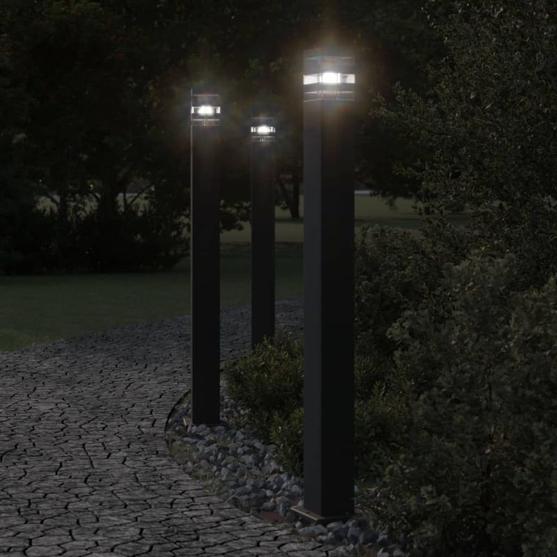 Casa si Gradina - Corpuri si surse de iluminat - Iluminat exterior - Felinare - Lampa exterioara de podea cu senzor, negru, 110 cm, aluminiu - Infinity.ro