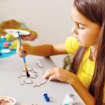 Jucarii, Copii si Bebe - Jucarii si jocuri - Jucarii & jocuri educative - Seturi pictura si desen - Set de pictura pe lemn in forma de corabie si cap de pirat cu 3 pensule pentru copii - Infinity.ro