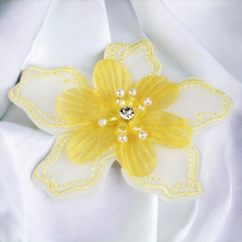 Casa si Gradina - Decoratiuni - DIY - Articole mercerie - Floare textila cu margele pentru decorare haine, diametru 8 cm, Galben - Infinity.ro