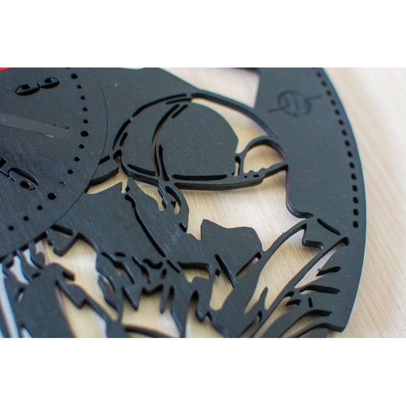 Casa si Gradina - Decoratiuni - Ceasuri - Ceas Decorativ Personalizabil HandyHands din lemn HH264 Vanatoare - 29 L x 29 H (cm) - Infinity.ro