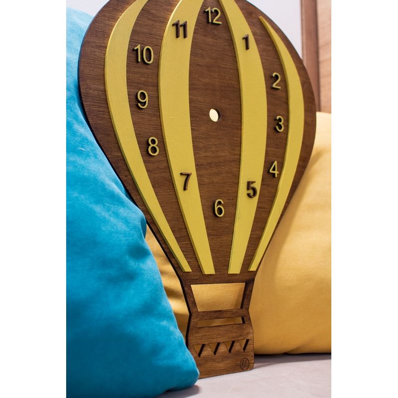 Casa si Gradina - Decoratiuni - Ceasuri - Ceas Personalizabil de lemn decorativ, HH14, balon cu aer cald - 38 L x 52 H (cm) - Infinity.ro