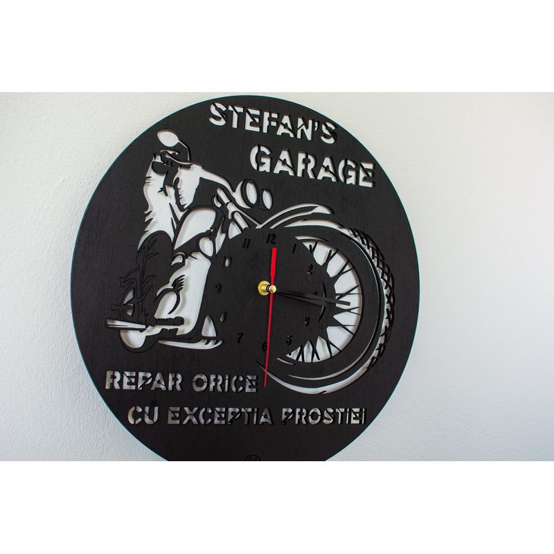 Casa si Gradina - Decoratiuni - Ceasuri - Ceas Decorativ Personalizabil din lemn HH265 Motor Pentru Garaj - 38 L x 38 H (cm) - Infinity.ro