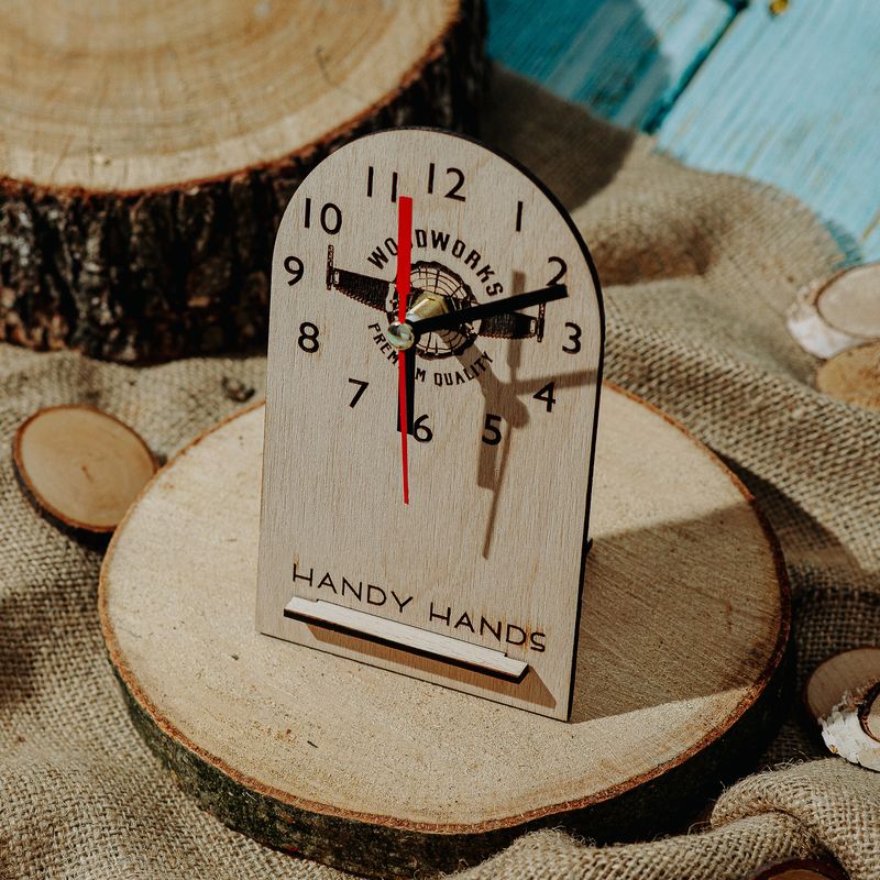 Casa si Gradina - Decoratiuni - Ceasuri - Ceas pentru Birou din lemn HH975 Personalizat 10x17 cm - Infinity.ro