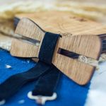 Fashion, accesorii si bijuterii - Barbati - Accesorii barbati - Cravate si papioane barbati - Papion din Lemn HH290, Handmade, in Cutie Premium Personalizata - Infinity.ro