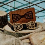Fashion, accesorii si bijuterii - Barbati - Accesorii barbati - Cravate si papioane barbati - Papion din lemn HH976 Personalizat in Cutie Premium Cadou 11.5x5 cm - Infinity.ro