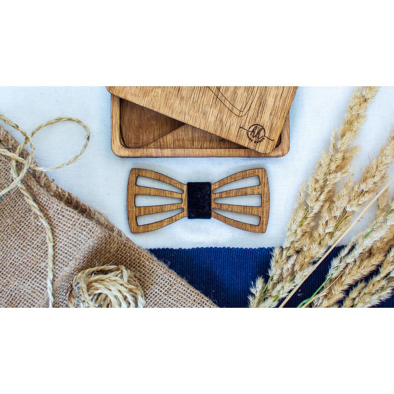 Fashion, accesorii si bijuterii - Barbati - Accesorii barbati - Cravate si papioane barbati - Papion din Lemn HH306, Handmade, in Cutie Premium Personalizata - Infinity.ro
