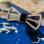 Fashion, accesorii si bijuterii - Barbati - Accesorii barbati - Cravate si papioane barbati - Papion din Lemn HH326, Handmade, in Cutie Premium Personalizata - Infinity.ro