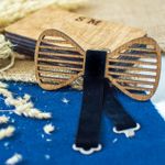 Fashion, accesorii si bijuterii - Barbati - Accesorii barbati - Cravate si papioane barbati - Papion din Lemn HH287, Handmade, in Cutie Premium Personalizata - Infinity.ro