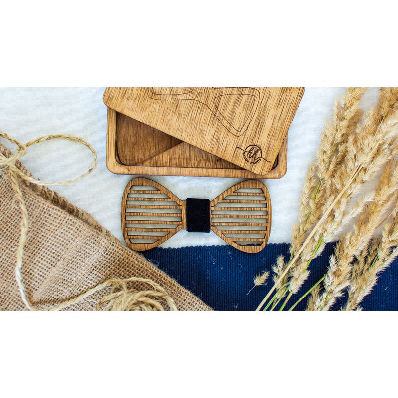 Fashion, accesorii si bijuterii - Barbati - Accesorii barbati - Cravate si papioane barbati - Papion din Lemn HH287, Handmade, in Cutie Premium Personalizata - Infinity.ro