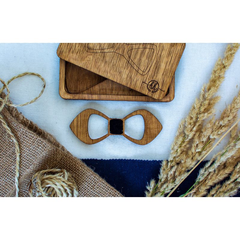 Fashion, accesorii si bijuterii - Barbati - Accesorii barbati - Cravate si papioane barbati - Papion din Lemn HH367, Handmade, in Cutie Premium Personalizata - Infinity.ro