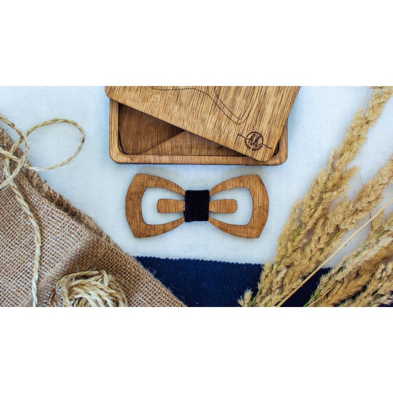Fashion, accesorii si bijuterii - Barbati - Accesorii barbati - Cravate si papioane barbati - Papion din Lemn HH314, Handmade, in Cutie Premium Personalizata - Infinity.ro