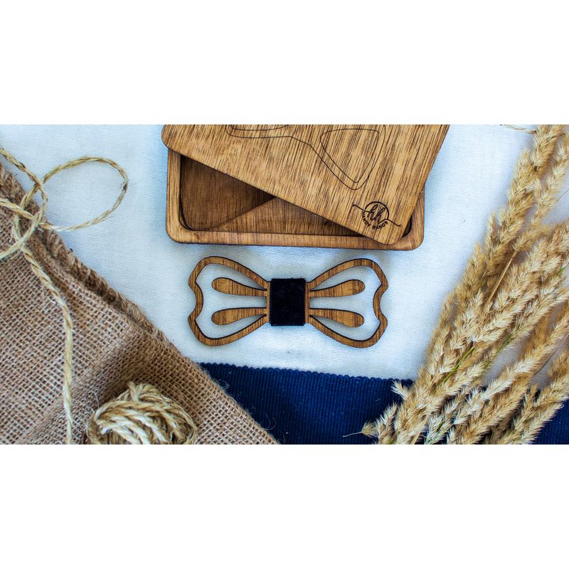 Fashion, accesorii si bijuterii - Barbati - Accesorii barbati - Cravate si papioane barbati - Papion din Lemn HH365, Handmade, in Cutie Premium Personalizata - Infinity.ro