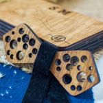 Fashion, accesorii si bijuterii - Barbati - Accesorii barbati - Cravate si papioane barbati - Papion din Lemn HH320, Handmade, in Cutie Premium Personalizata - Infinity.ro