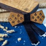 Fashion, accesorii si bijuterii - Barbati - Accesorii barbati - Cravate si papioane barbati - Papion din Lemn HH334, Handmade, in Cutie Premium Personalizata - Infinity.ro