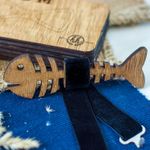Fashion, accesorii si bijuterii - Barbati - Accesorii barbati - Cravate si papioane barbati - Papion din Lemn HH304, Handmade, in Cutie Premium Personalizata - Infinity.ro