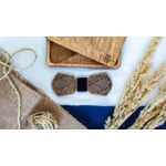 Fashion, accesorii si bijuterii - Barbati - Accesorii barbati - Cravate si papioane barbati - Papion din Lemn HH359, Handmade, in Cutie Premium Personalizata - Infinity.ro
