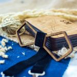 Fashion, accesorii si bijuterii - Barbati - Accesorii barbati - Cravate si papioane barbati - Papion din Lemn HH308, Handmade, in Cutie Premium Personalizata - Infinity.ro